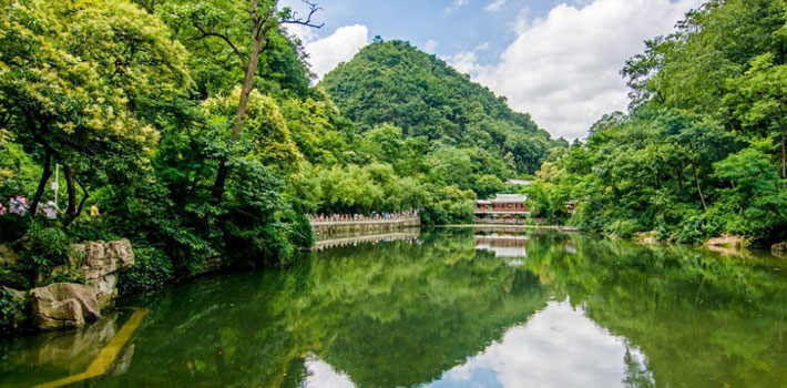 贵阳近郊美景出圈 城市休闲游引爆夏日旅游市场